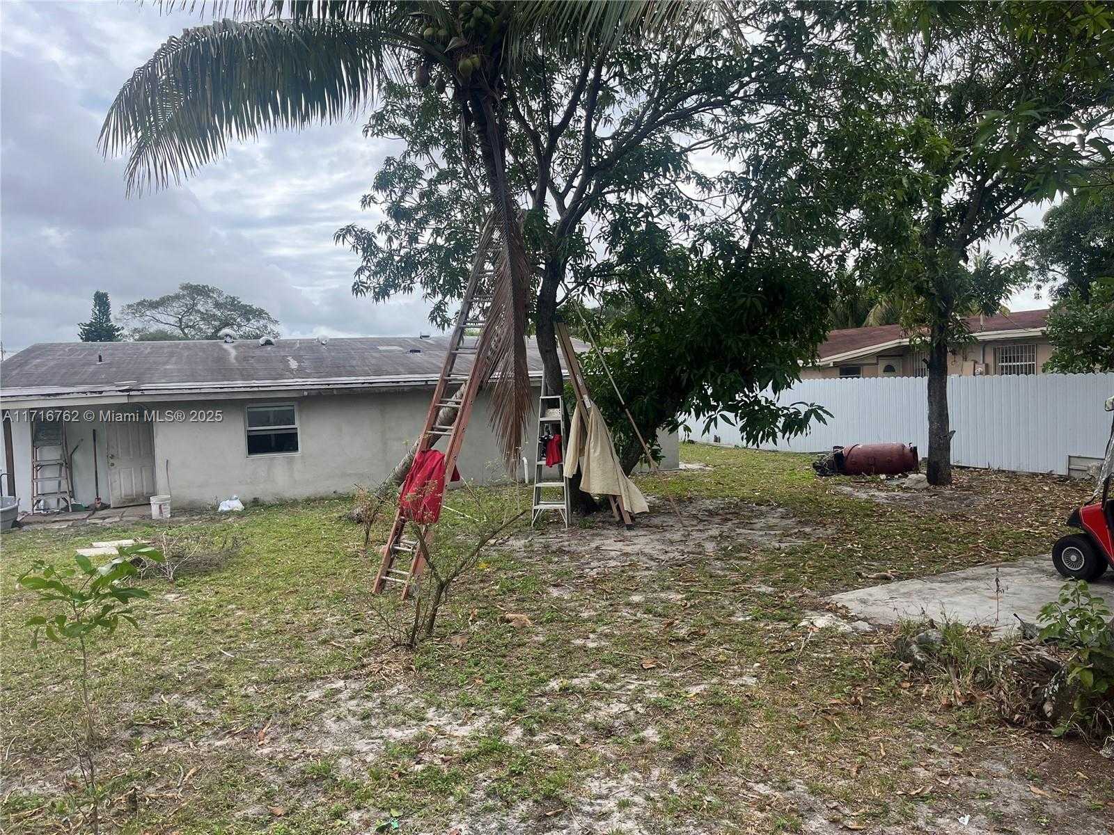 Small Image of 2900 Davie Blvd, Fort Lauderdale, FL 33312, USA Number 15