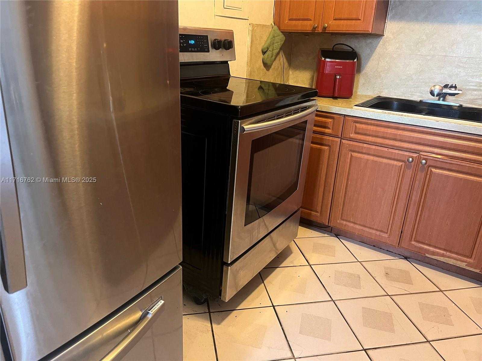 Small Image of 2900 Davie Blvd, Fort Lauderdale, FL 33312, USA Number 22