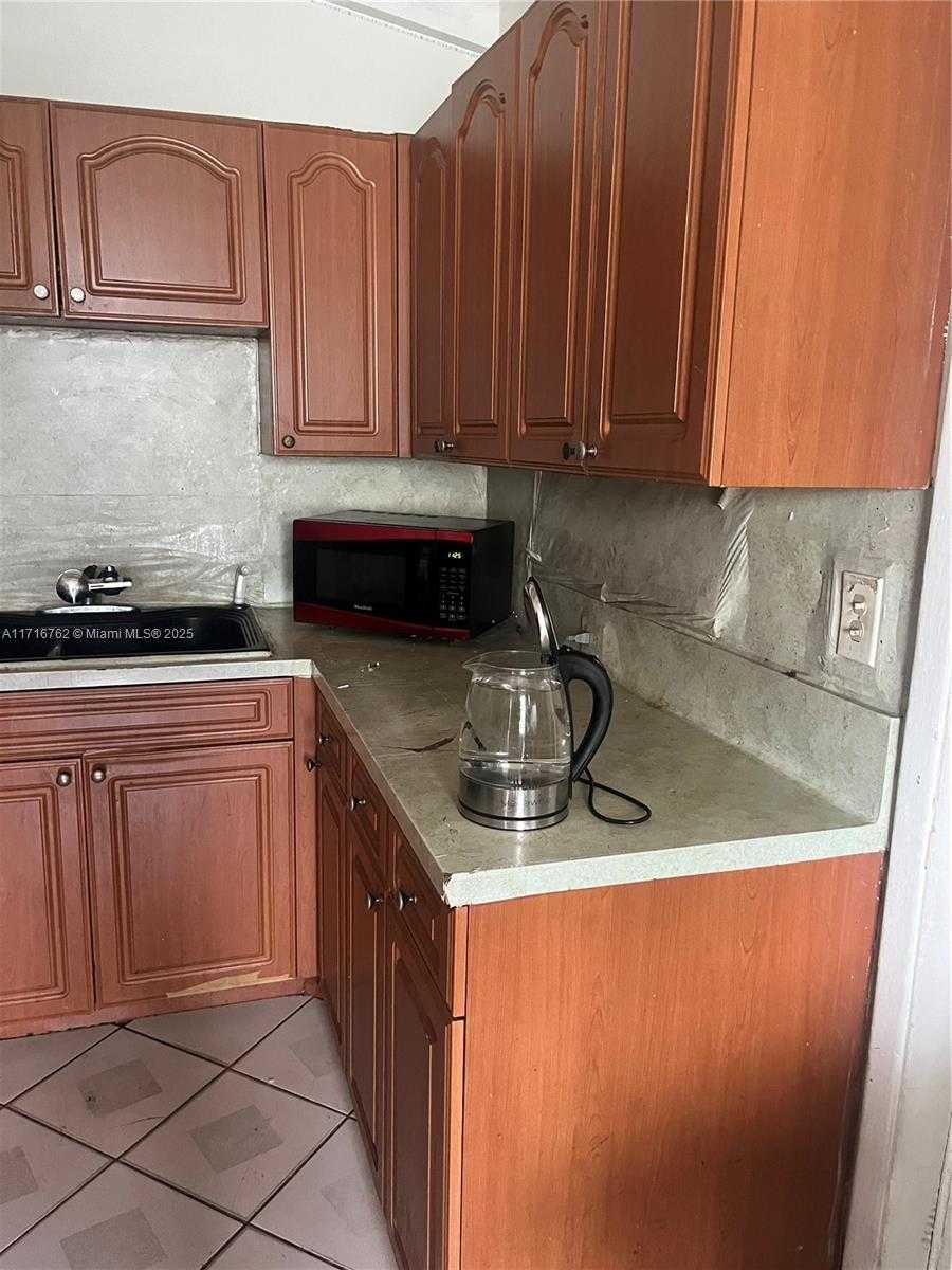 Small Image of 2900 Davie Blvd, Fort Lauderdale, FL 33312, USA Number 27