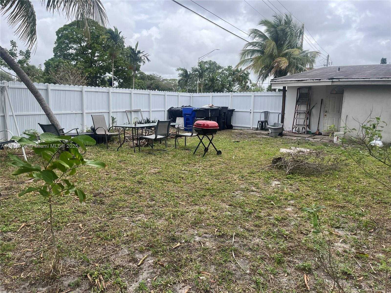 Small Image of 2900 Davie Blvd, Fort Lauderdale, FL 33312, USA Number 9