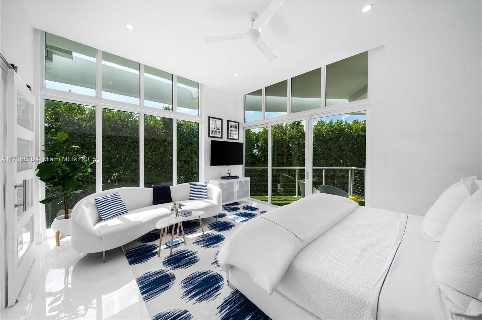Small Image of 412 EAST RIVO ALTO DR, Miami Beach Number 24