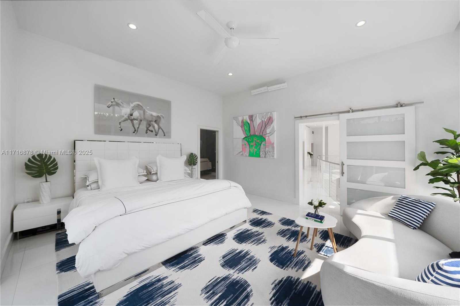 Small Image of 412 EAST RIVO ALTO DR, Miami Beach Number 25