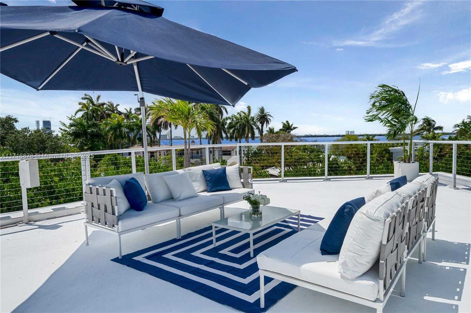Small Image of 412 EAST RIVO ALTO DR, Miami Beach Number 29
