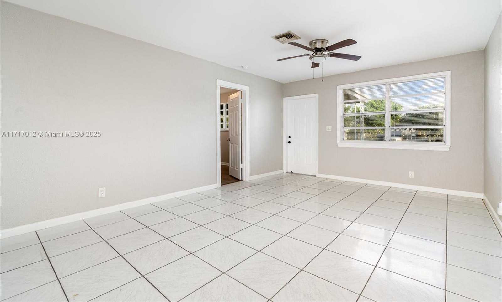 Small Image of 1120 NORTH WEST 43RD ST, Oakland Park Number 4