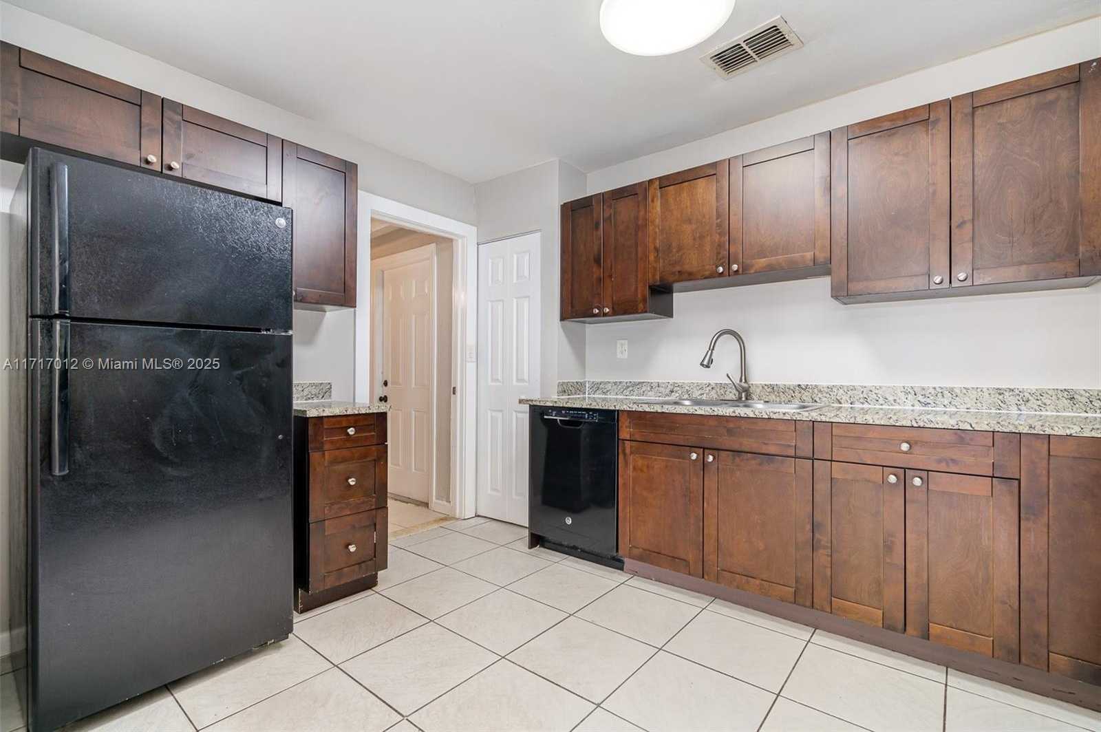 Small Image of 1120 NORTH WEST 43RD ST, Oakland Park Number 7