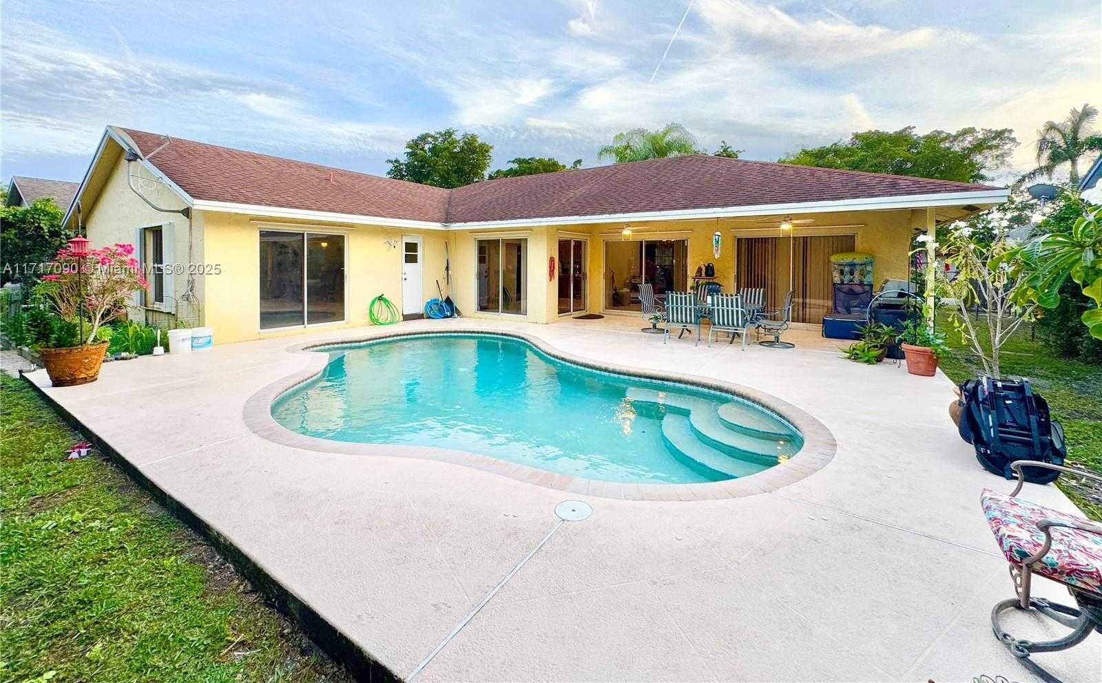 Small Image of 4853 NORTH WEST 50TH CT, Coconut Creek Number 24