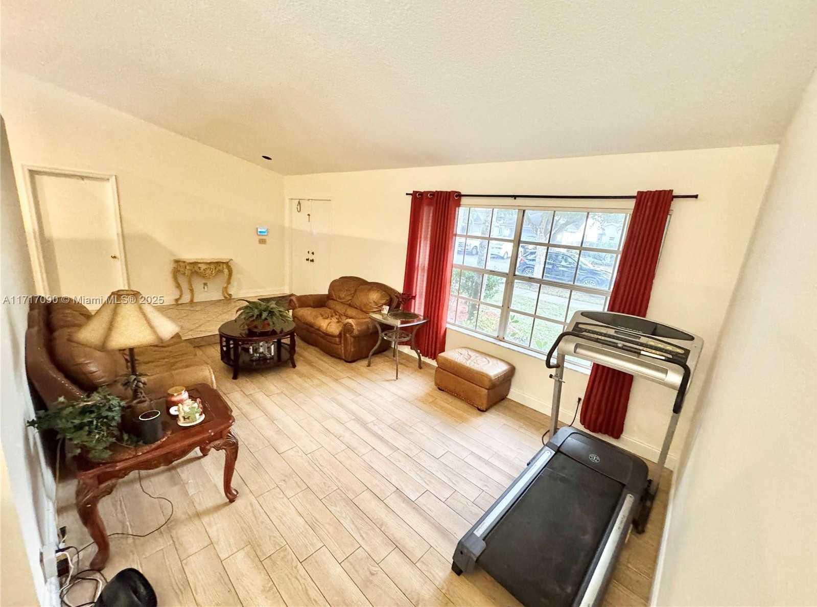Small Image of 4853 NORTH WEST 50TH CT, Coconut Creek Number 5