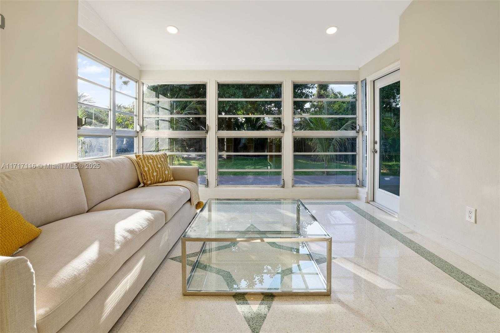 Small Image of 3760 ROYAL PALM AVE, Miami Beach Number 16