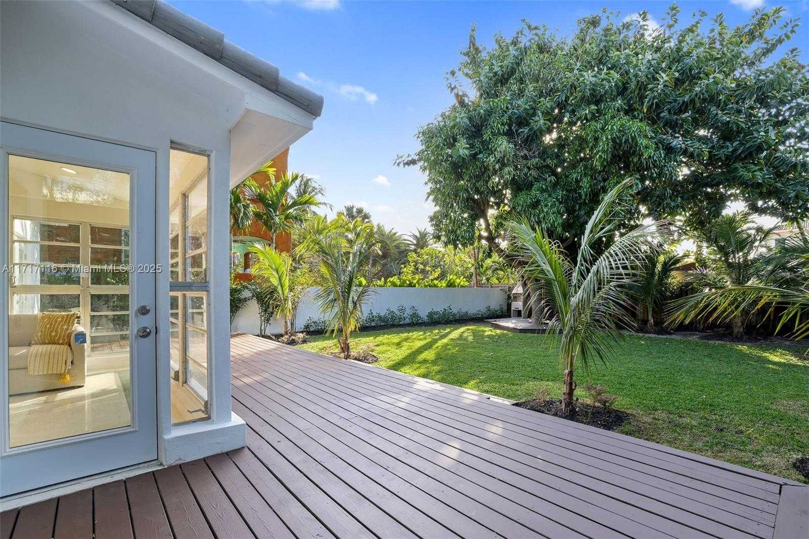 Small Image of 3760 ROYAL PALM AVE, Miami Beach Number 18