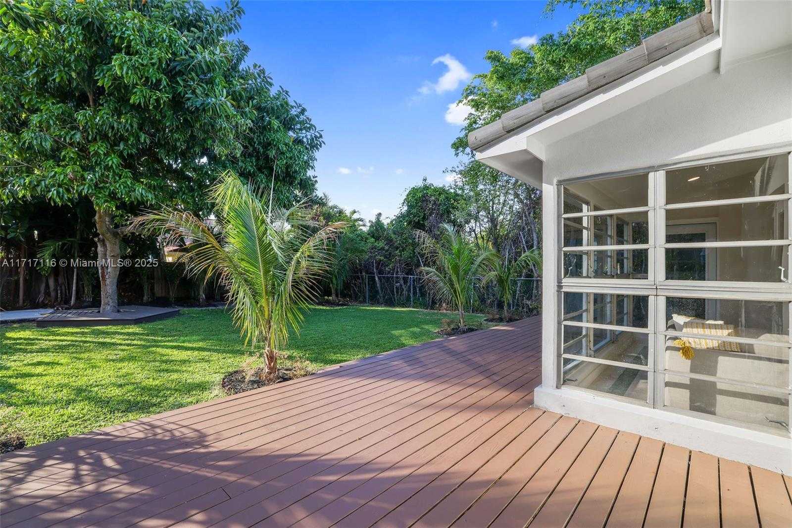 Small Image of 3760 ROYAL PALM AVE, Miami Beach Number 20