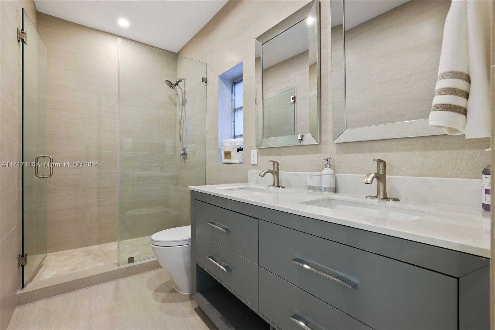 Small Image of 3760 ROYAL PALM AVE, Miami Beach Number 26