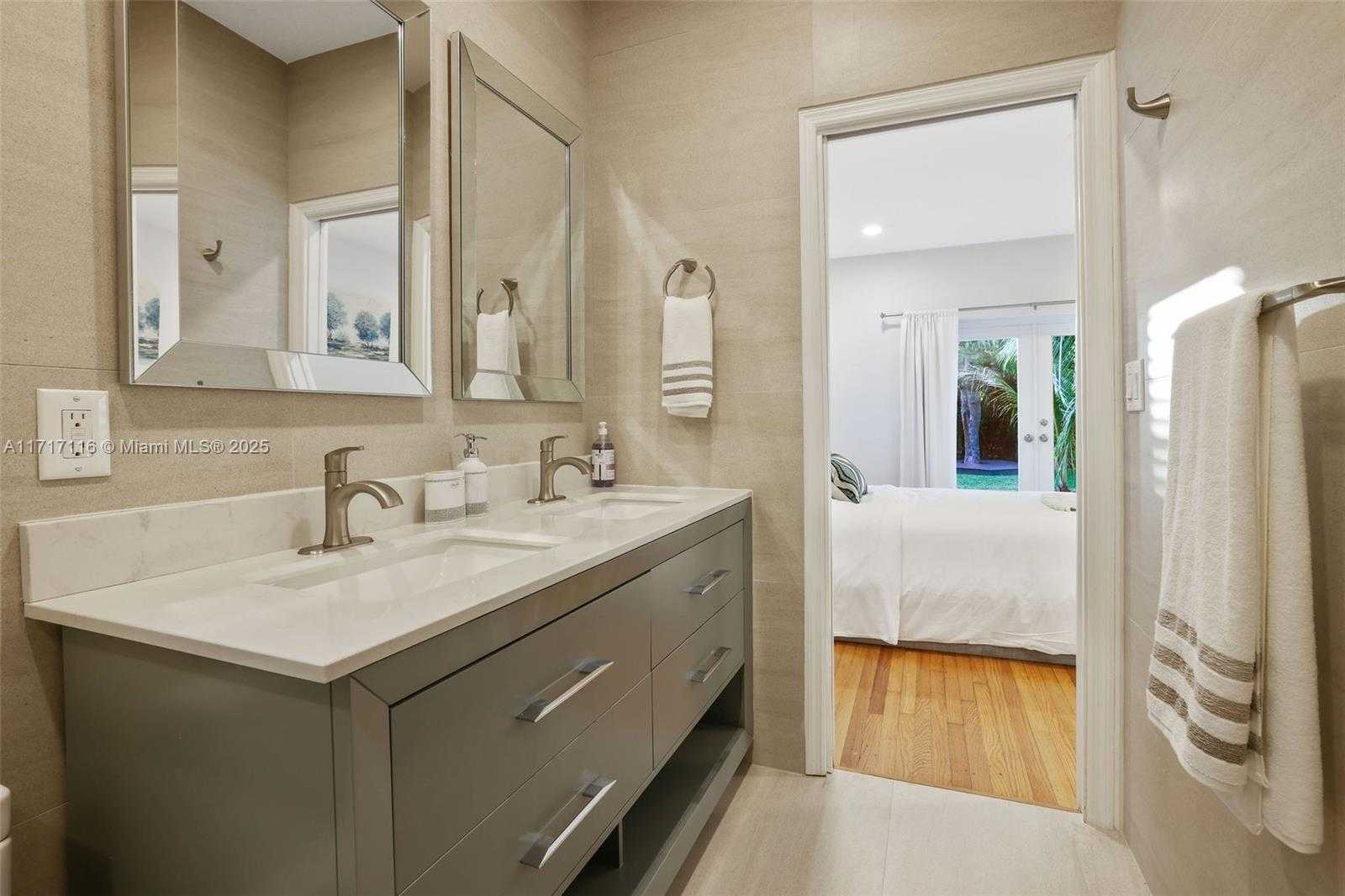 Small Image of 3760 ROYAL PALM AVE, Miami Beach Number 27