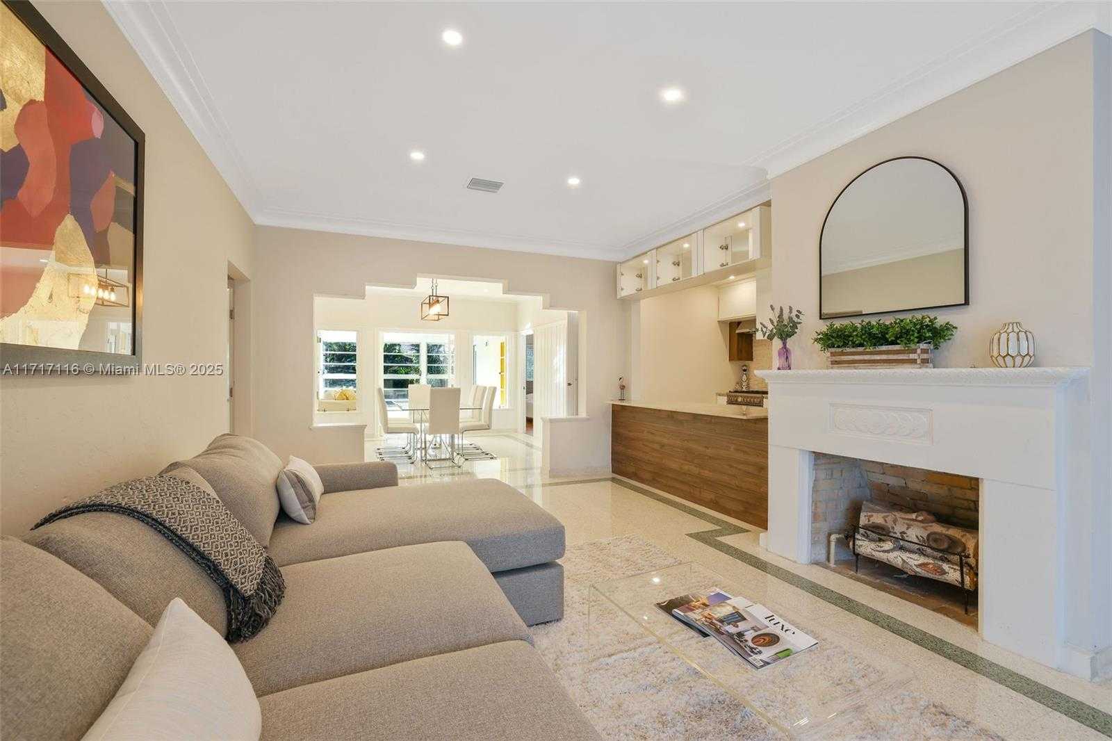Small Image of 3760 ROYAL PALM AVE, Miami Beach Number 5