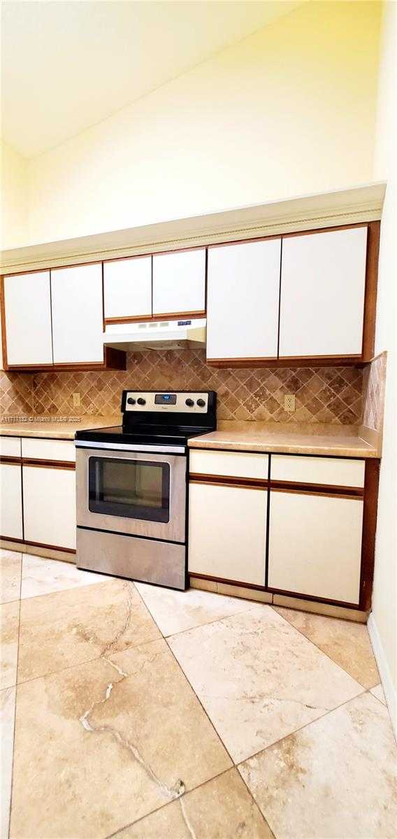 Small Image of 5065 NORTH FOXHALL DR N, West Palm Beach Number 12