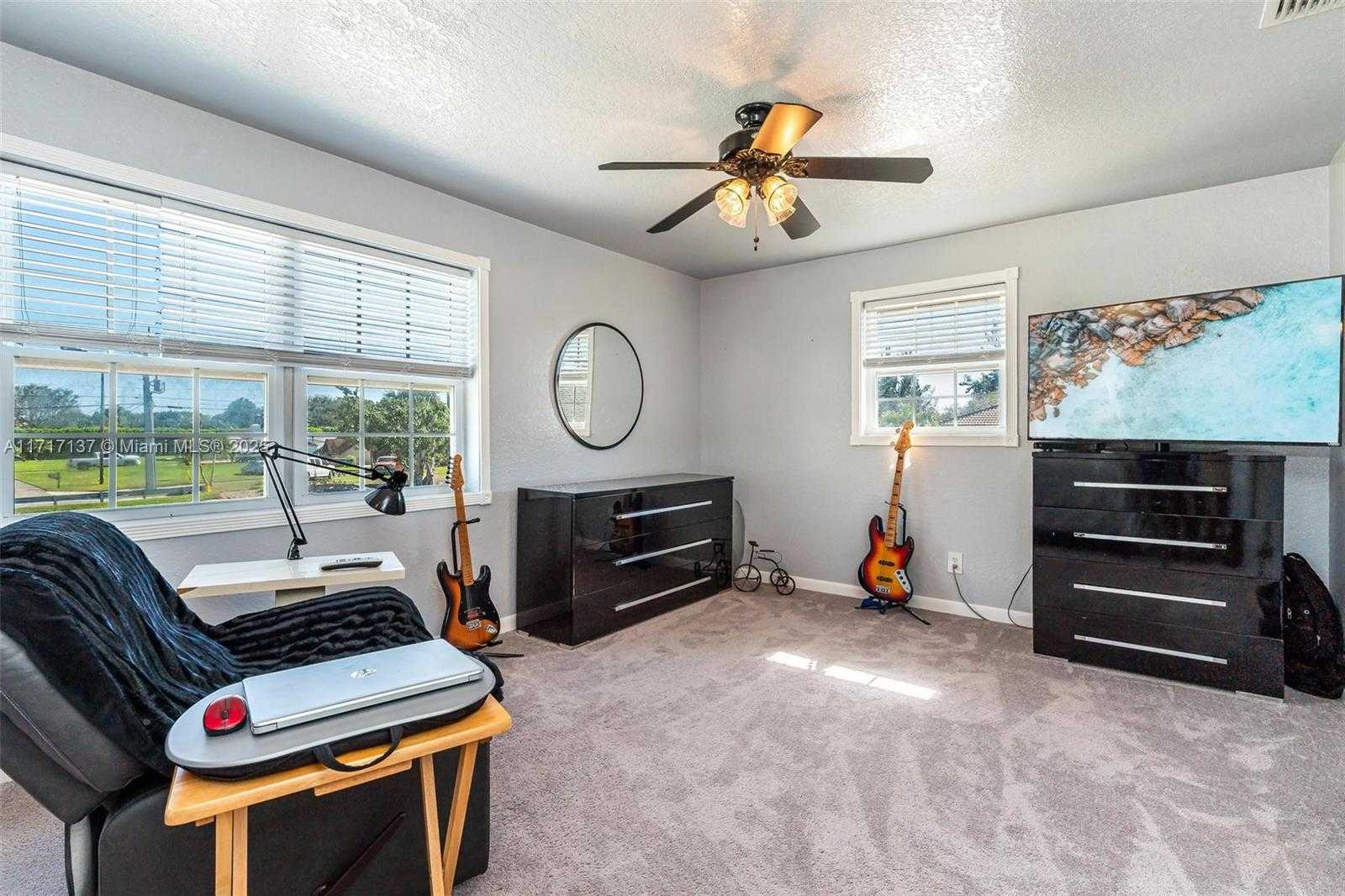 Small Image of 3051 SOUTH WEST 136TH AVE, Davie Number 20