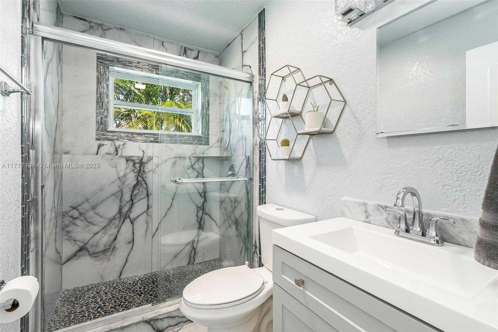 Small Image of 3051 SOUTH WEST 136TH AVE, Davie Number 24