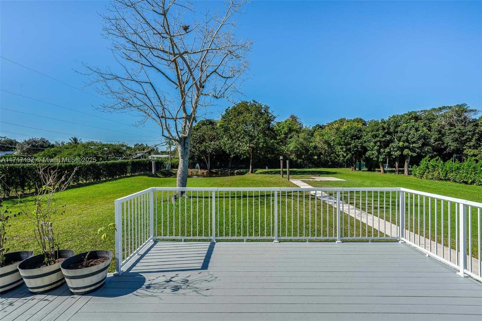 Small Image of 3051 SOUTH WEST 136TH AVE, Davie Number 29