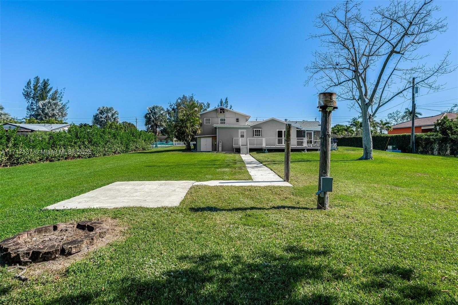 Small Image of 3051 SOUTH WEST 136TH AVE, Davie Number 31