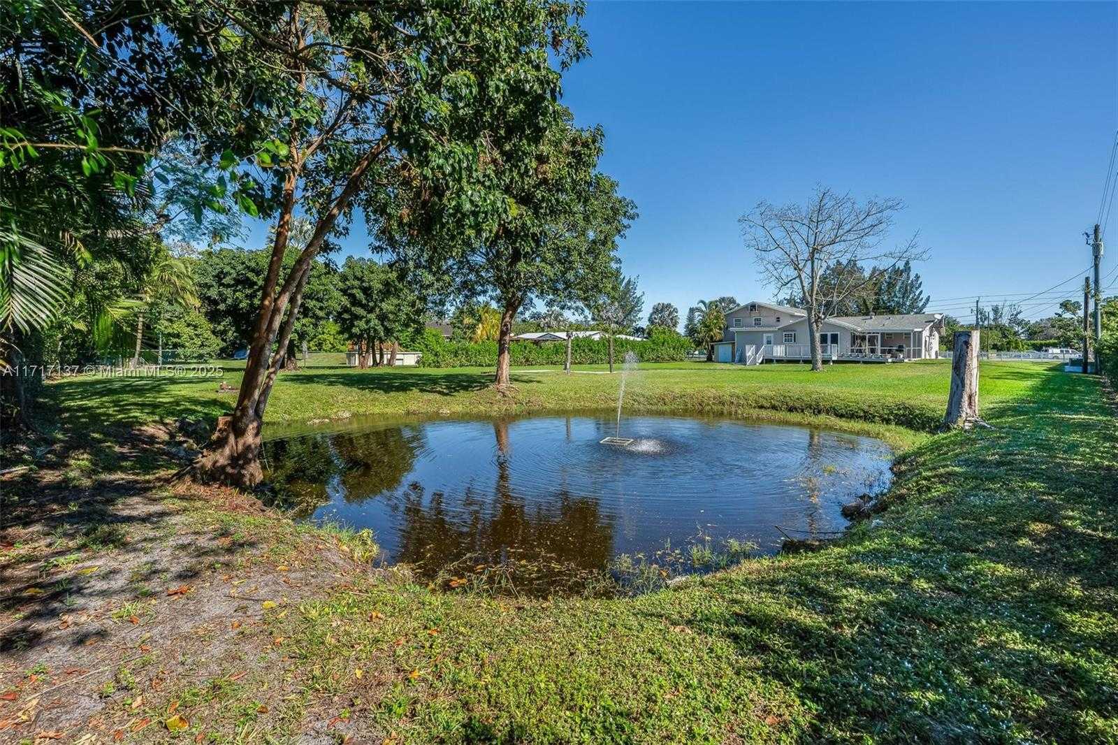 Small Image of 3051 SOUTH WEST 136TH AVE, Davie Number 33