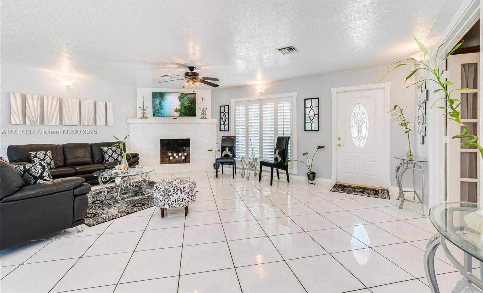 Small Image of 3051 SOUTH WEST 136TH AVE, Davie Number 4