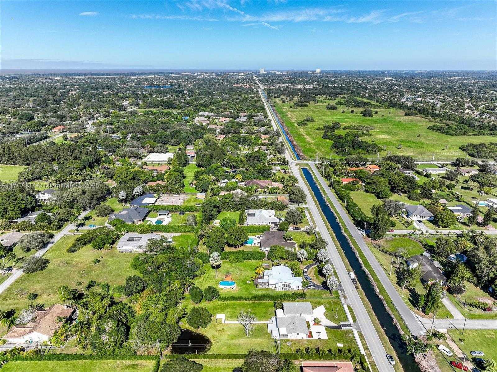 Small Image of 3051 SOUTH WEST 136TH AVE, Davie Number 40