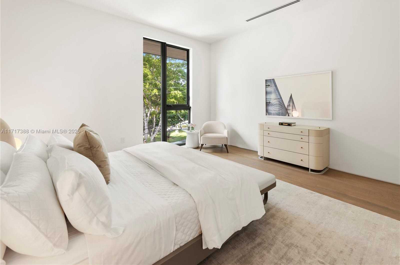 Small Image of 12575 PALM RD, North Miami Number 54