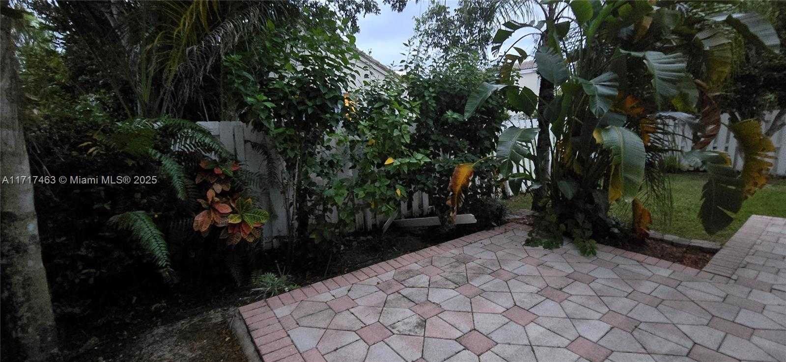 Small Image of 15750, Pembroke Pines Number 6