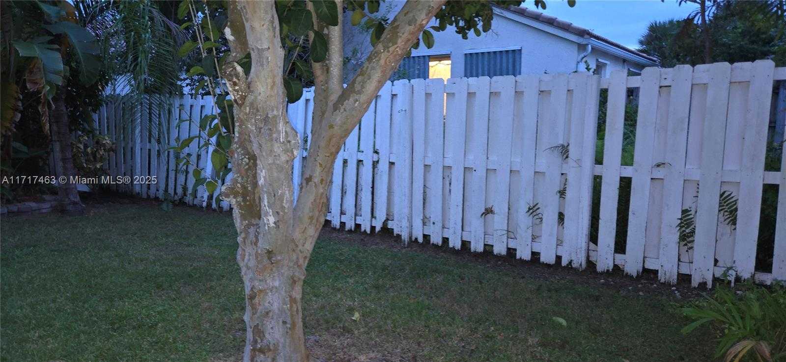 Small Image of 15750, Pembroke Pines Number 9