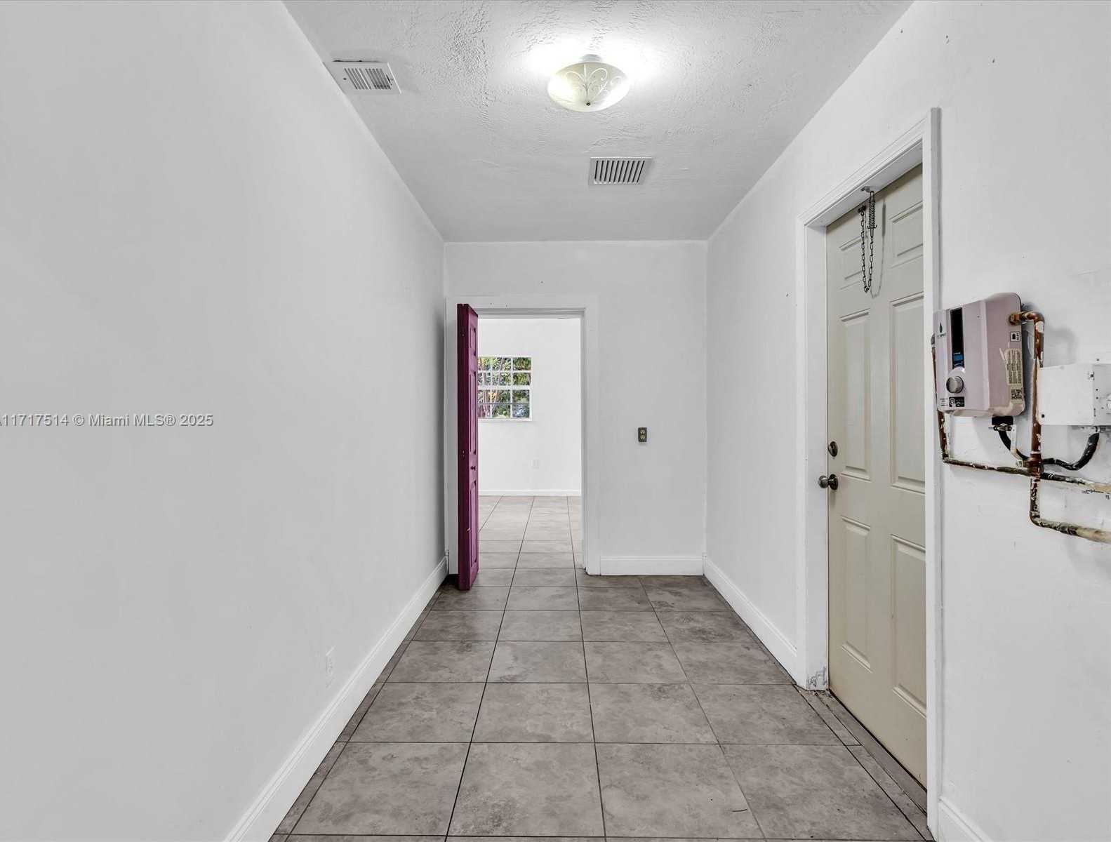 Small Image of 521 SOUTH WEST 68TH TER, Pembroke Pines Number 11
