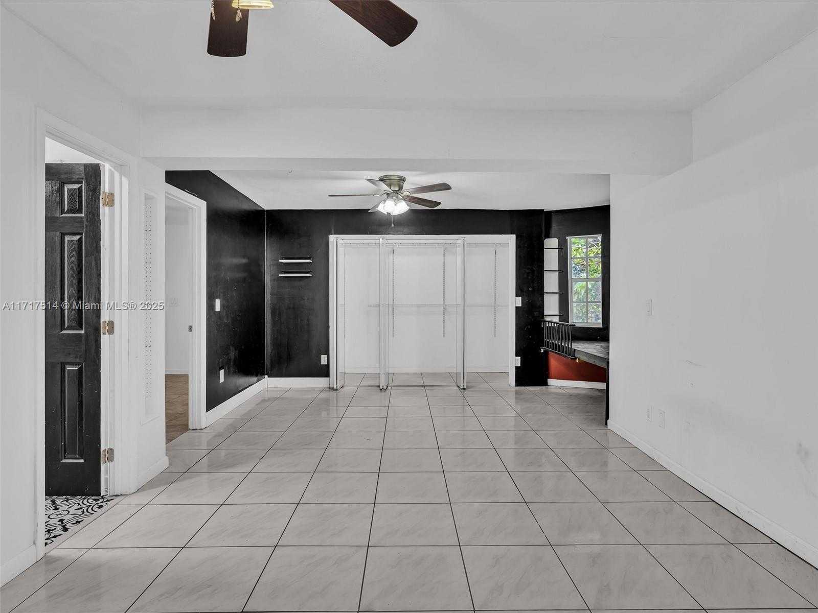Small Image of 521 SOUTH WEST 68TH TER, Pembroke Pines Number 15