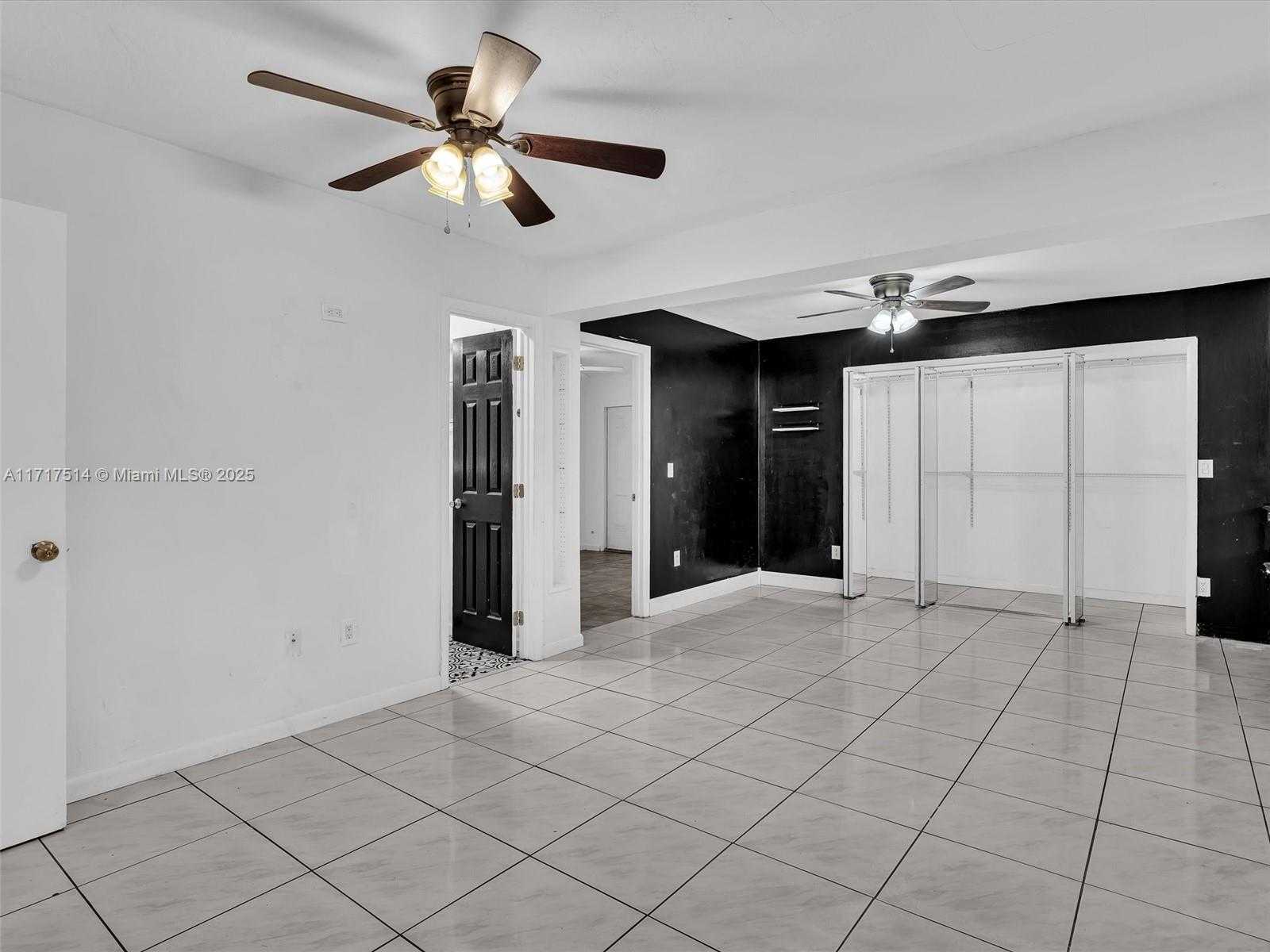 Small Image of 521 SOUTH WEST 68TH TER, Pembroke Pines Number 16