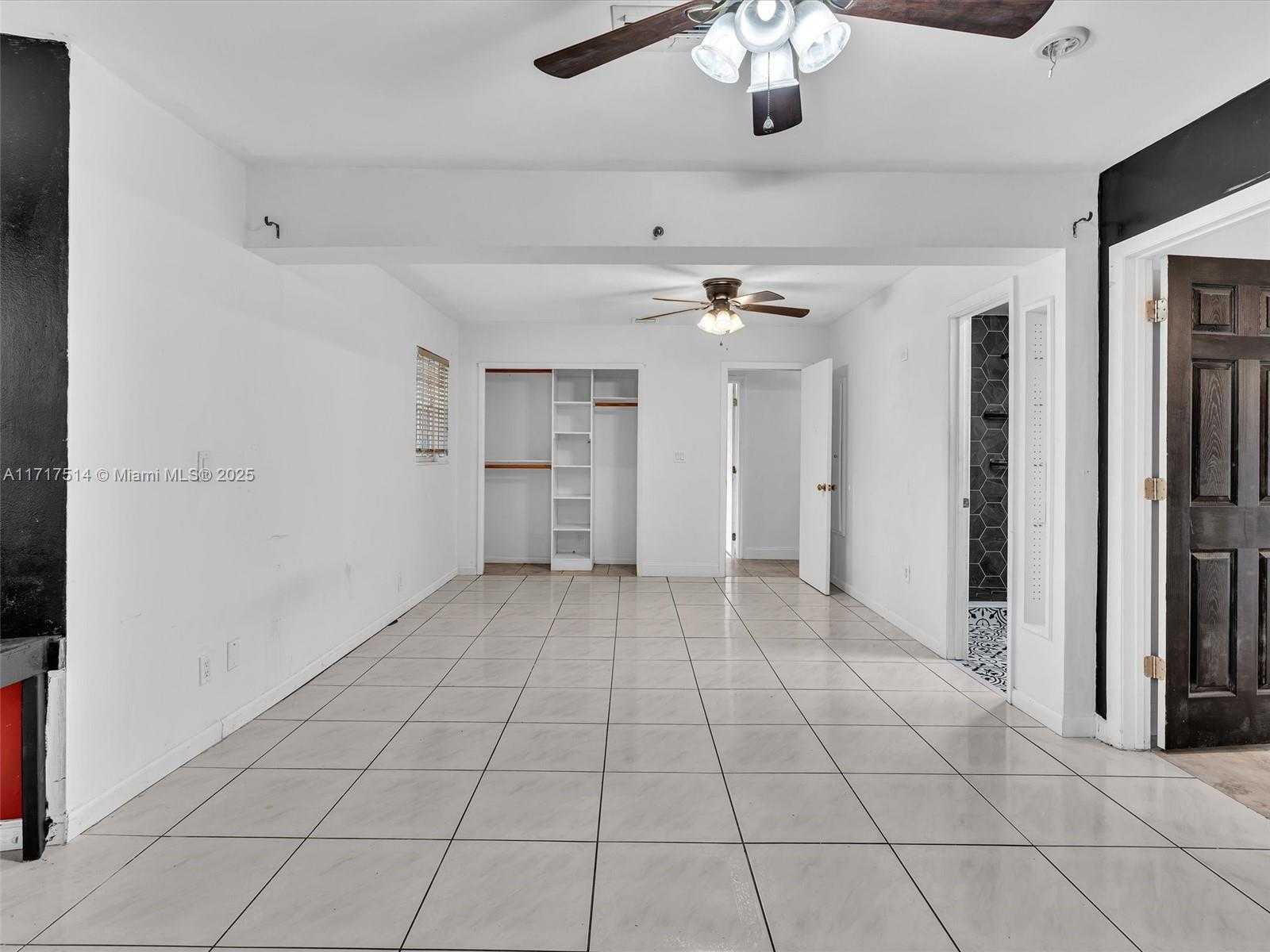 Small Image of 521 SOUTH WEST 68TH TER, Pembroke Pines Number 17