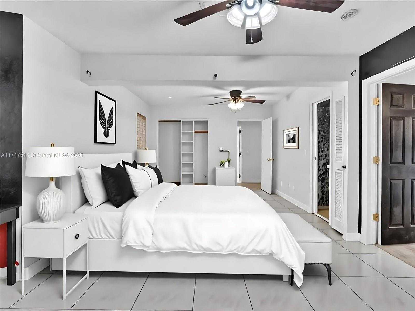 Small Image of 521 SOUTH WEST 68TH TER, Pembroke Pines Number 18