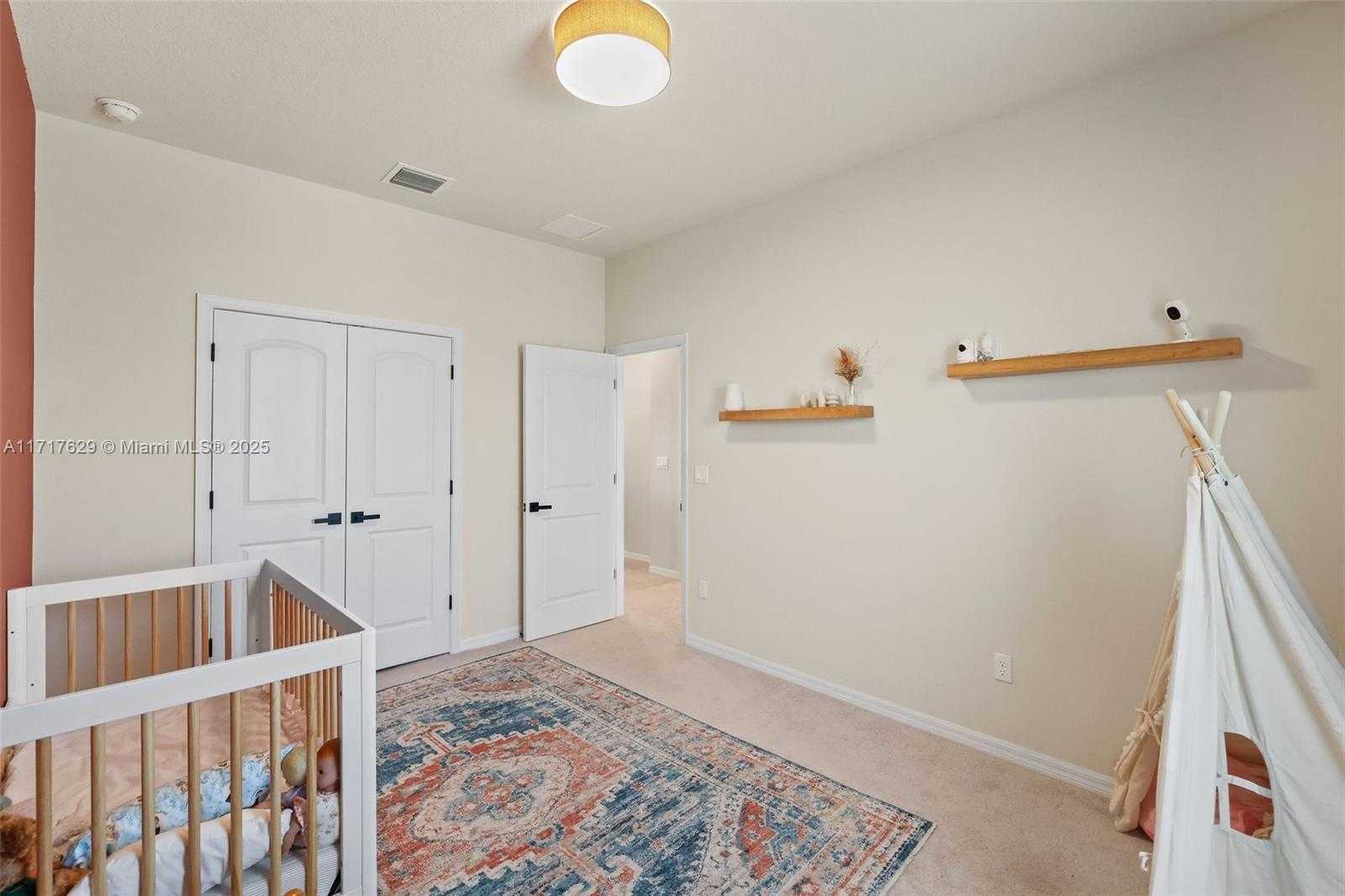 Small Image of 2414 PRIMROSE PL, Oakland Park Number 27