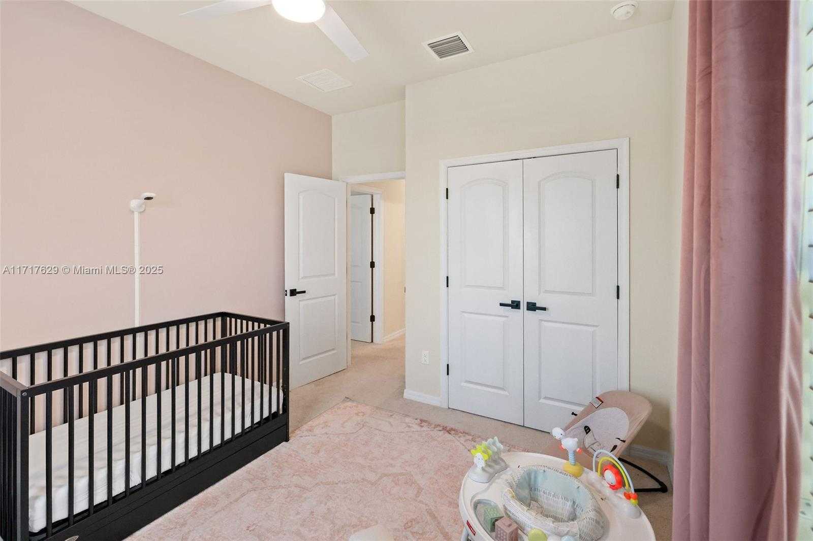 Small Image of 2414 PRIMROSE PL, Oakland Park Number 29