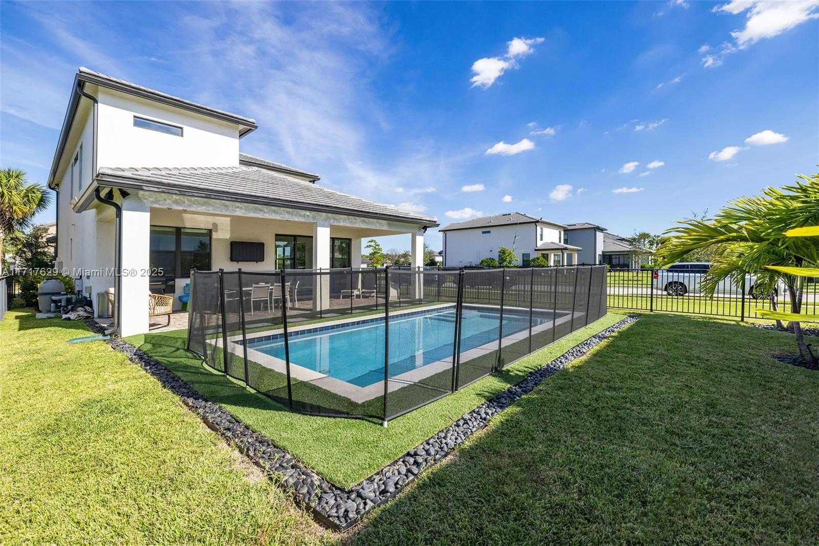 Small Image of 2414 PRIMROSE PL, Oakland Park Number 40