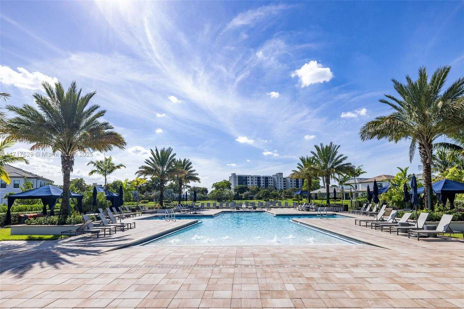 Small Image of 2414 PRIMROSE PL, Oakland Park Number 45