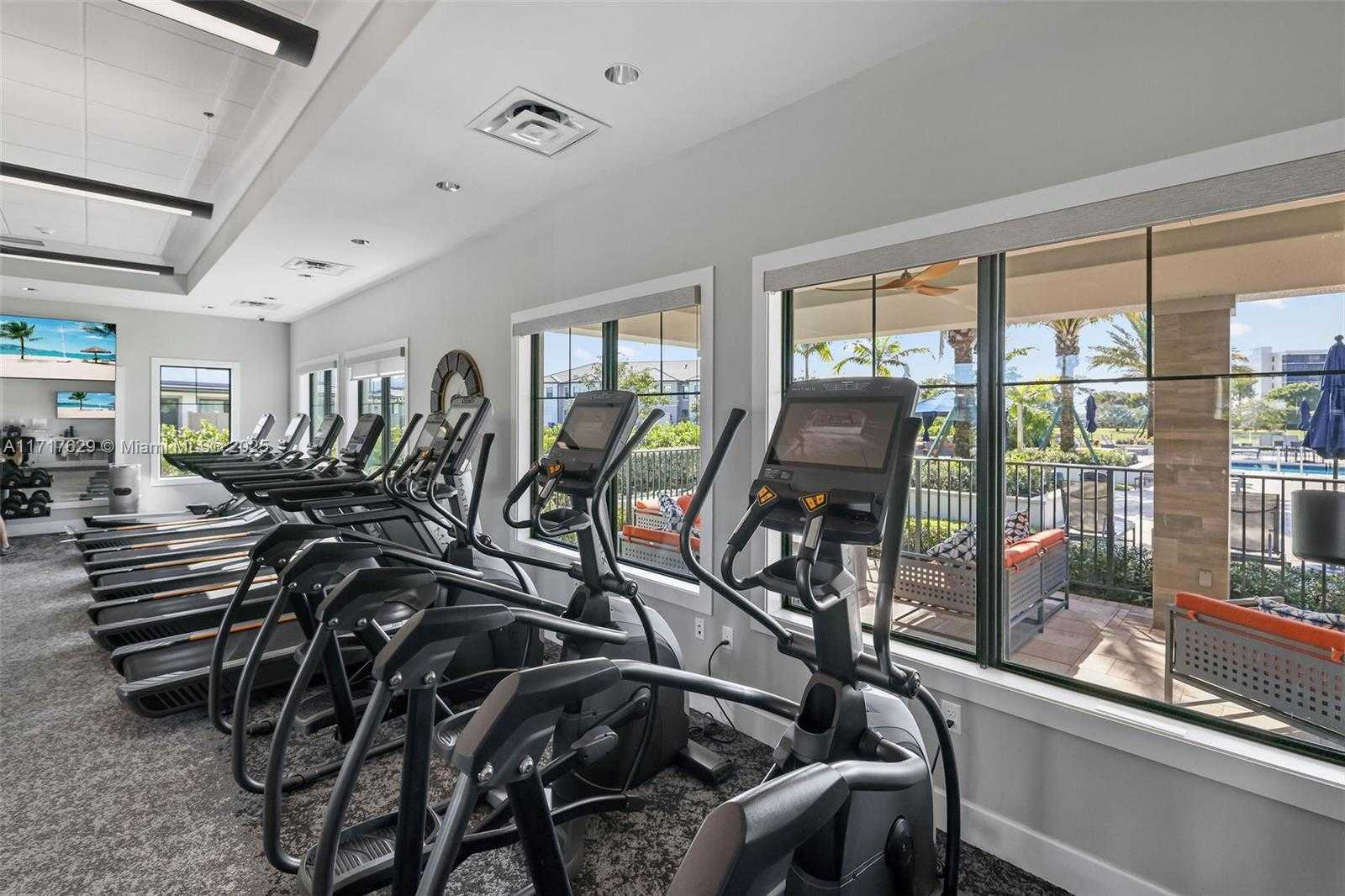 Small Image of 2414 PRIMROSE PL, Oakland Park Number 52