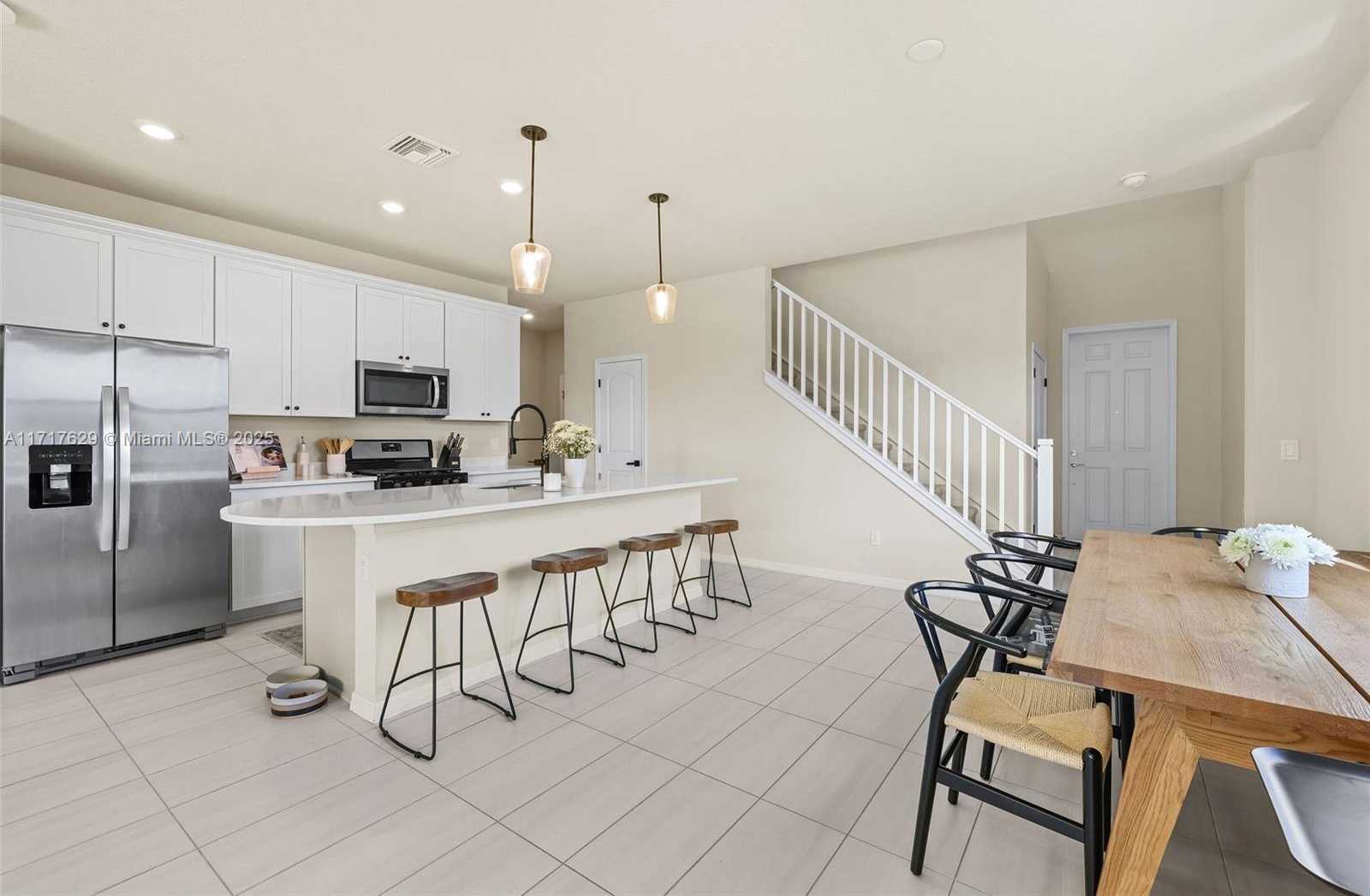 Small Image of 2414 PRIMROSE PL, Oakland Park Number 9