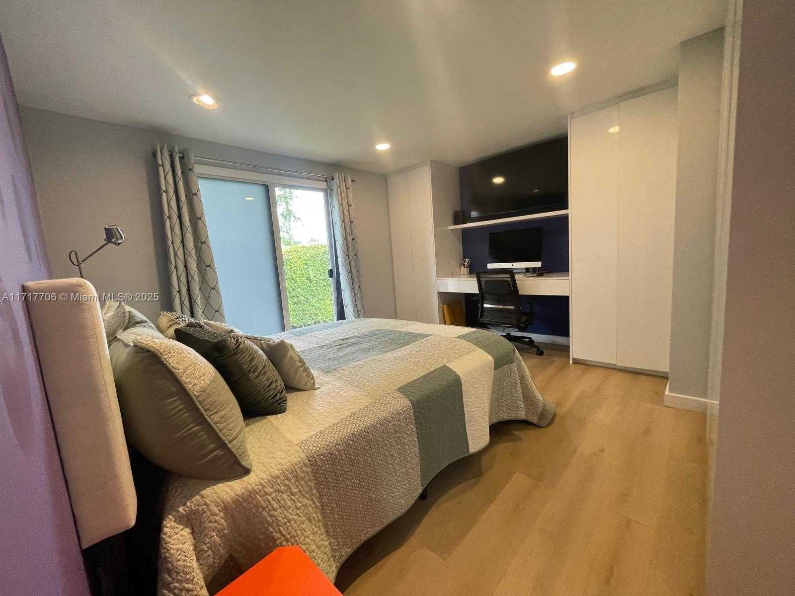 Small Image of 35303 SOUTH WEST 180TH AVE, Homestead Number 11