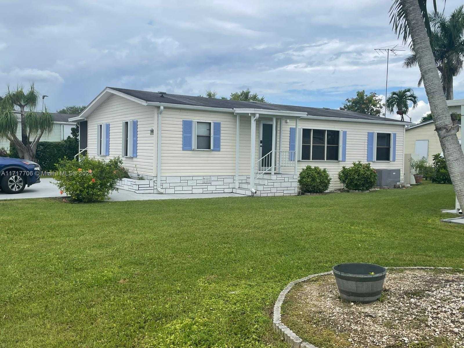 Small Image of 35303 SOUTH WEST 180TH AVE, Homestead Number 24