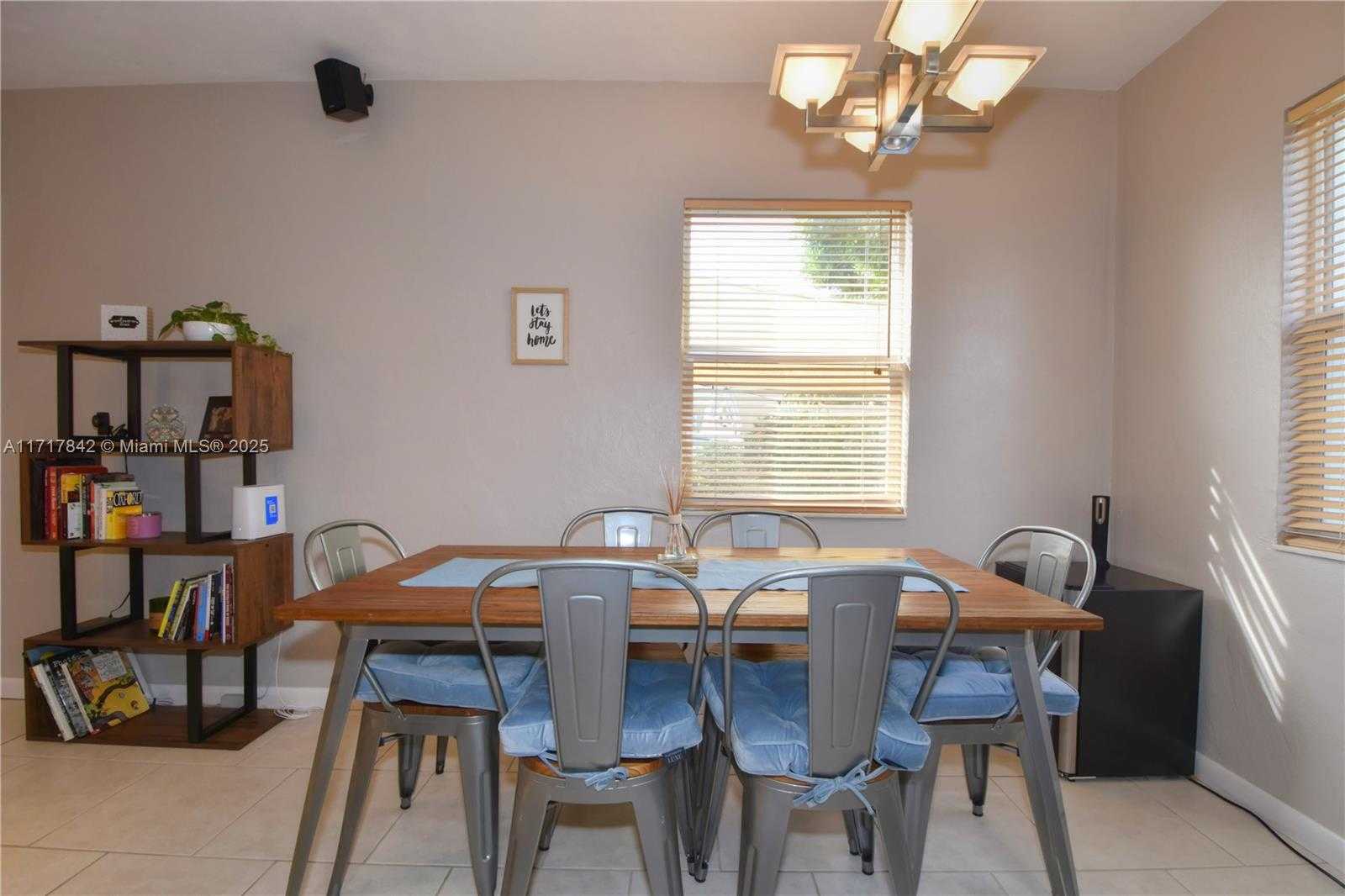 Small Image of 901 SOUTH WEST 18TH CT, Fort Lauderdale Number 11