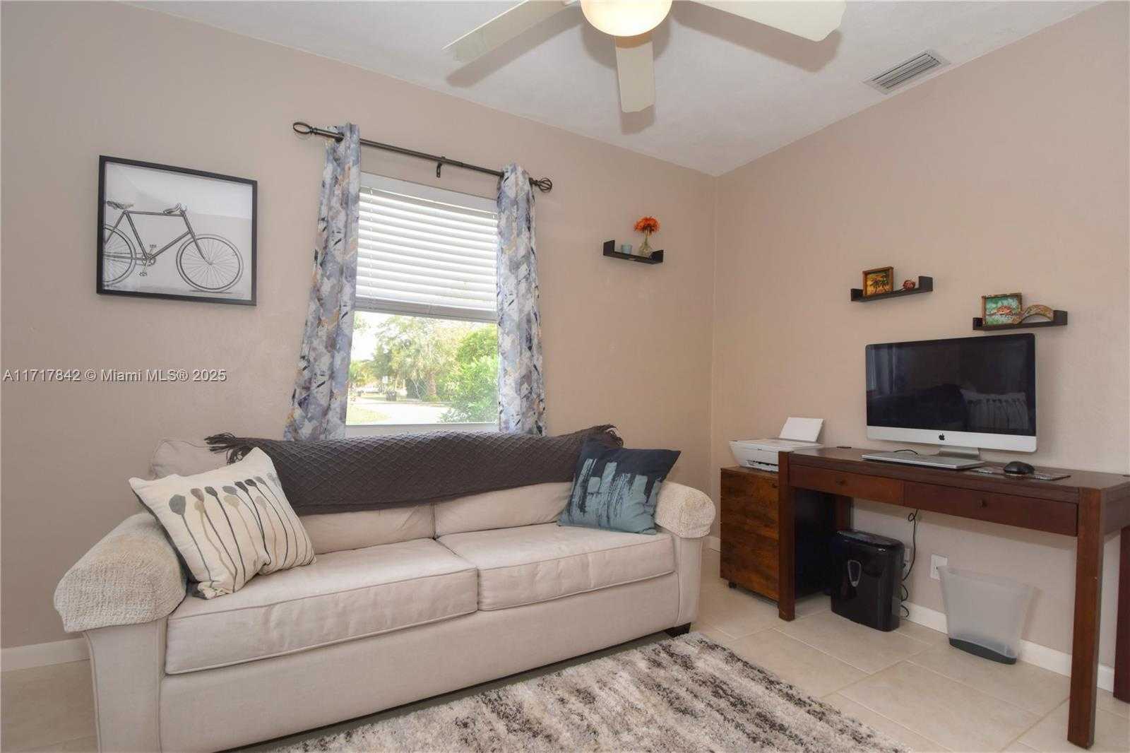 Small Image of 901 SOUTH WEST 18TH CT, Fort Lauderdale Number 13