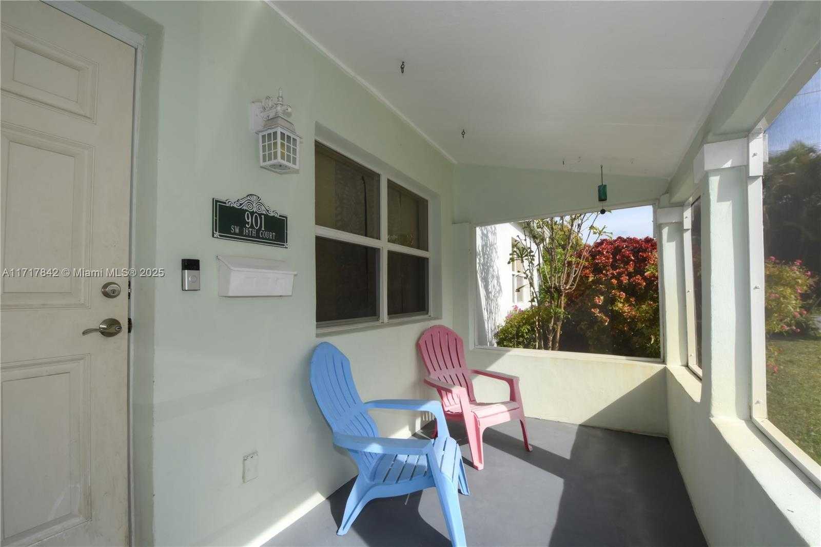 Small Image of 901 SOUTH WEST 18TH CT, Fort Lauderdale Number 2