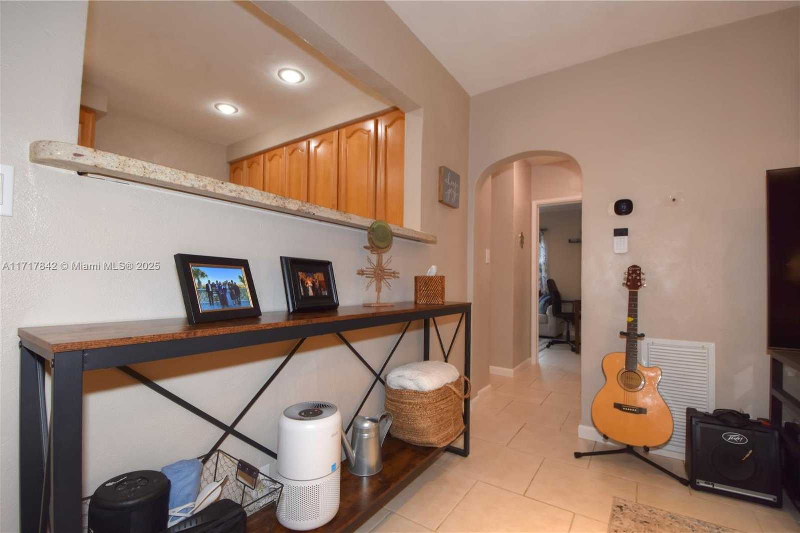 Small Image of 901 SOUTH WEST 18TH CT, Fort Lauderdale Number 9