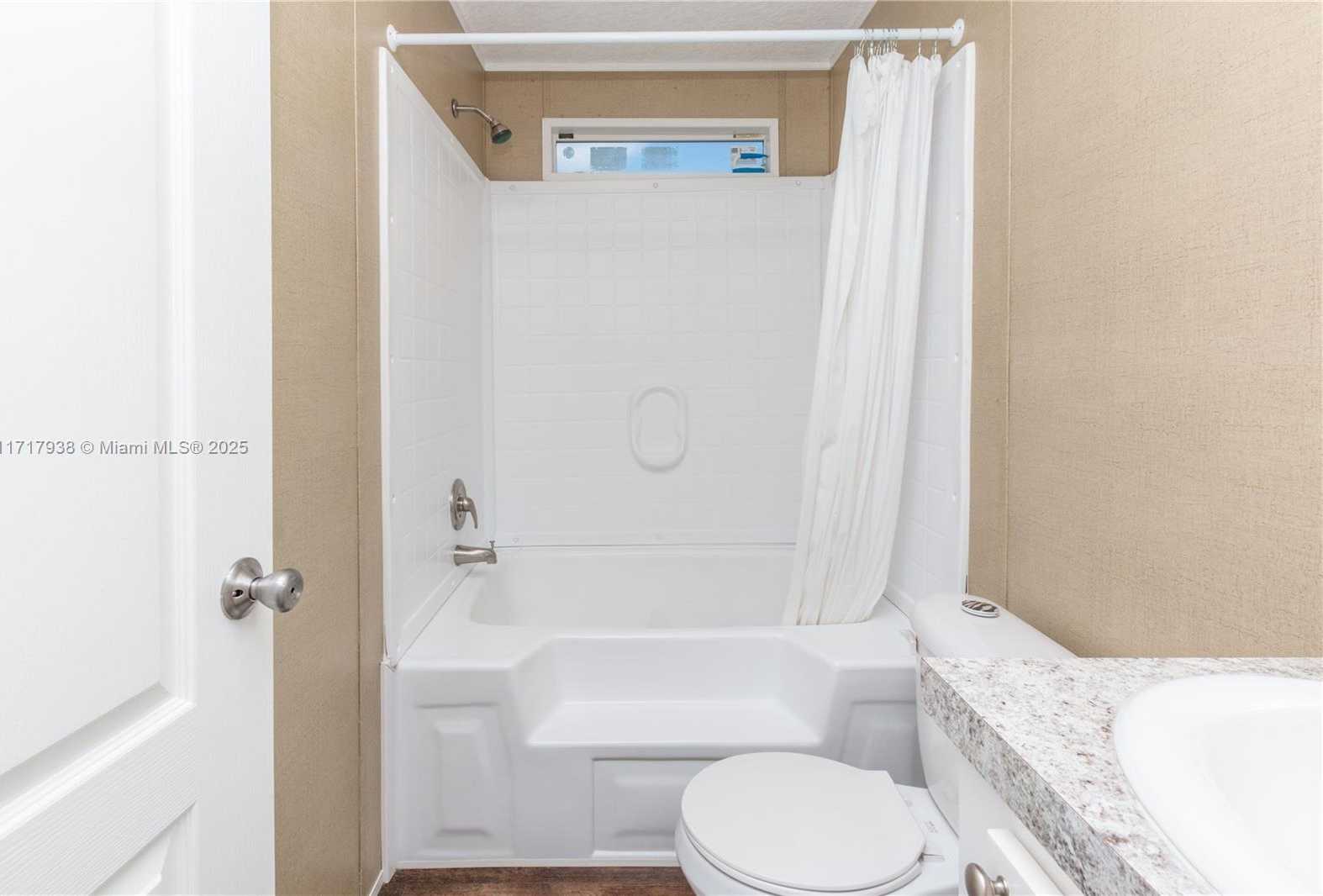 Small Image of 21661 NORTH WEST 8TH CT, Pembroke Pines Number 14