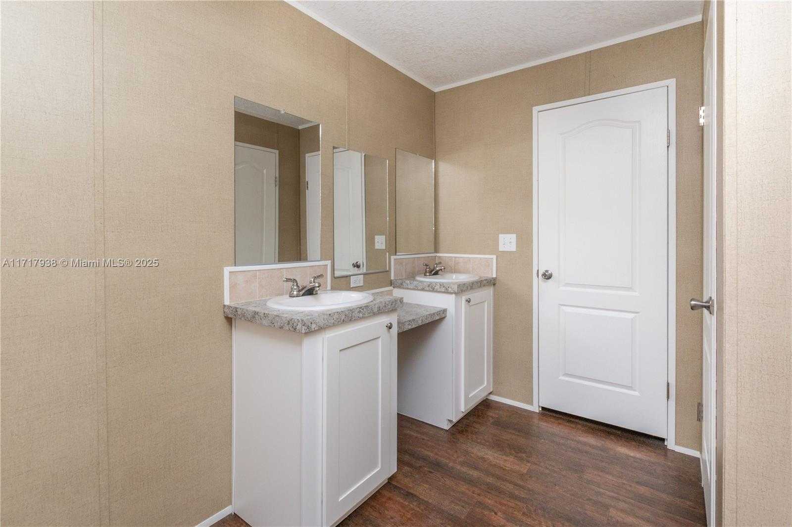 Small Image of 21661 NORTH WEST 8TH CT, Pembroke Pines Number 15