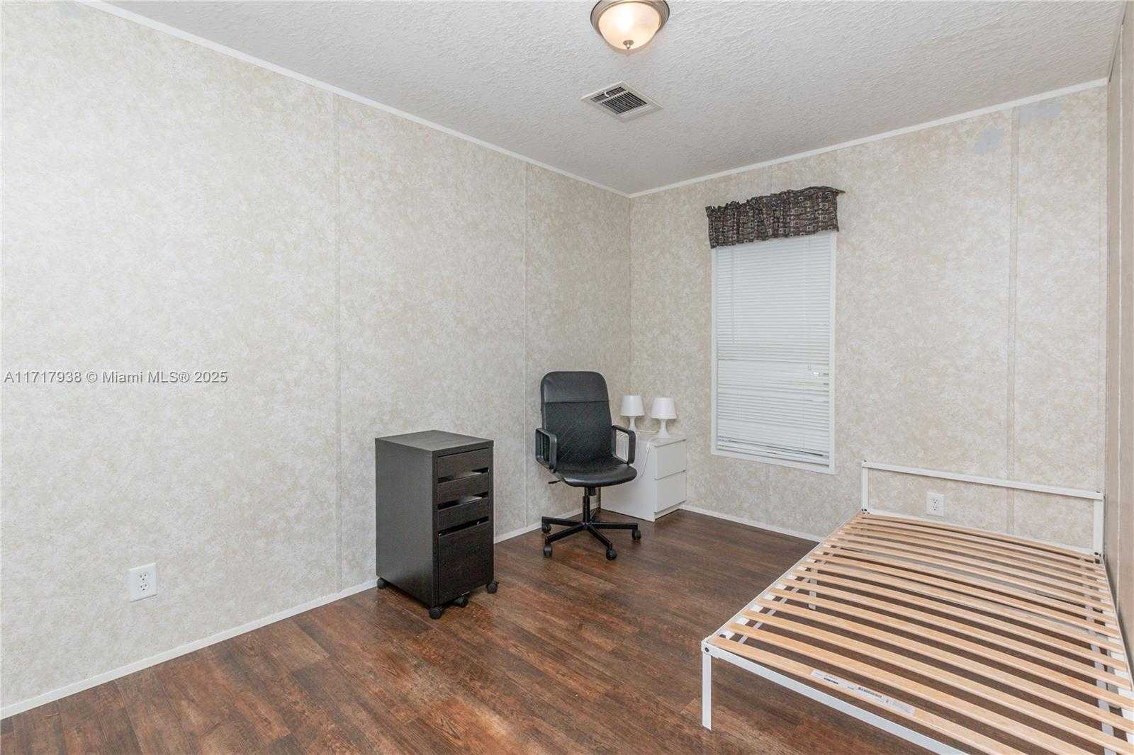 Small Image of 21661 NORTH WEST 8TH CT, Pembroke Pines Number 17