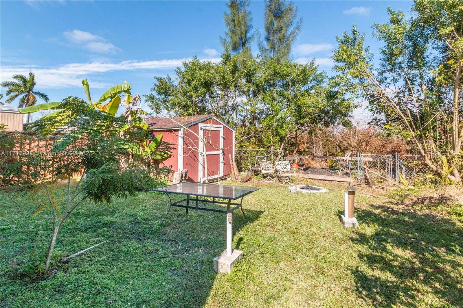 Small Image of 21661 NORTH WEST 8TH CT, Pembroke Pines Number 28