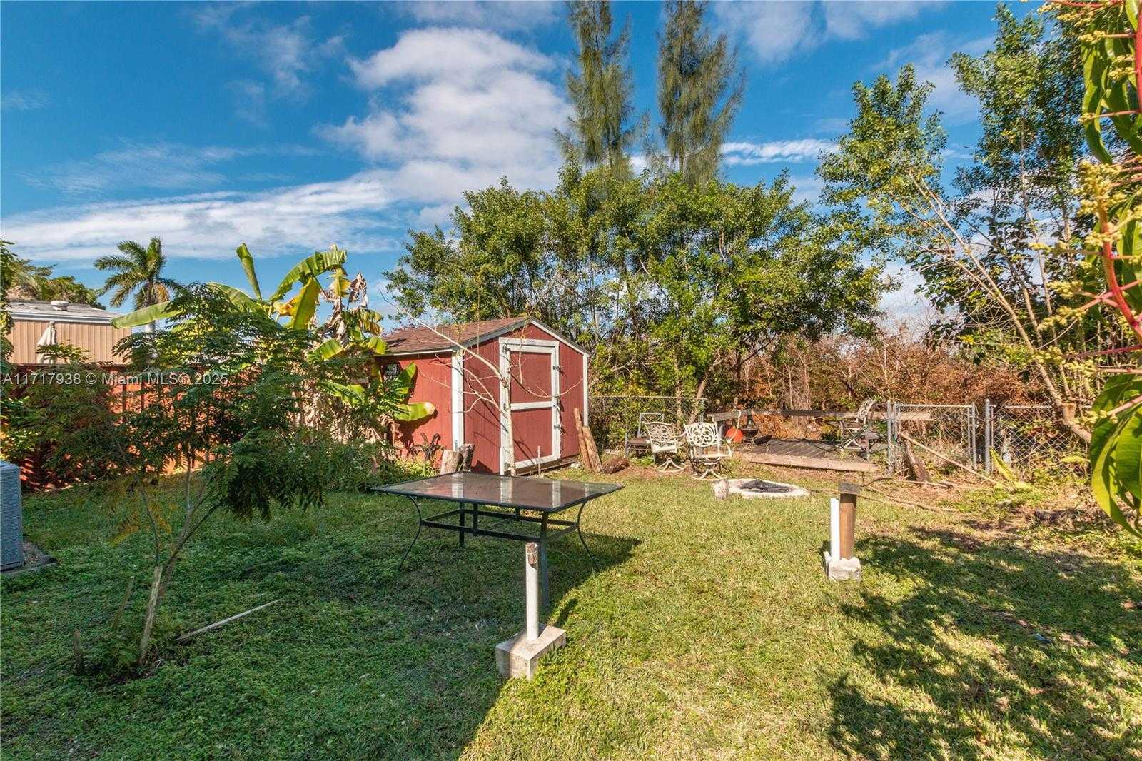 Small Image of 21661 NORTH WEST 8TH CT, Pembroke Pines Number 37